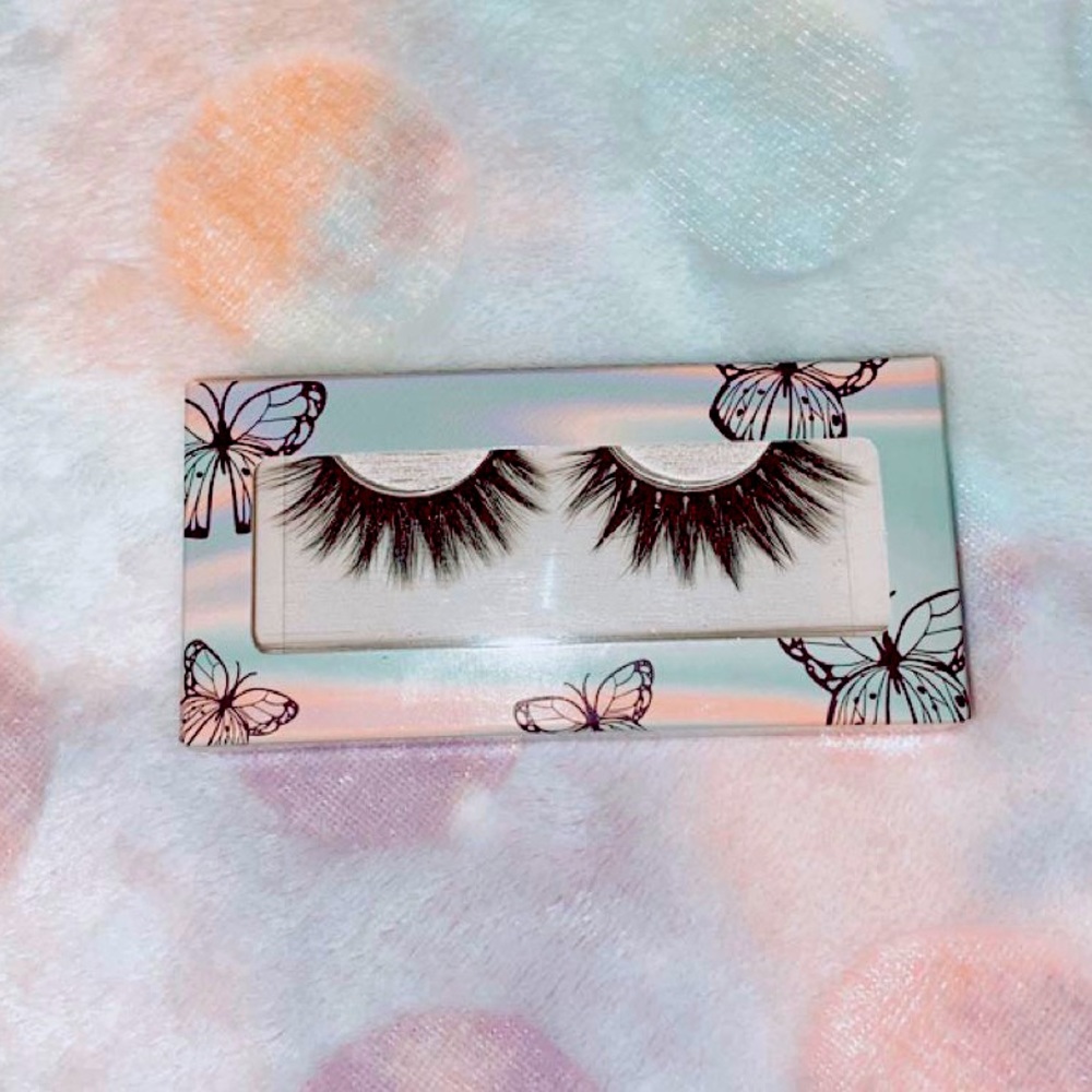 Daisy false lashes